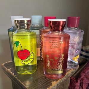Set of 6 shower gels